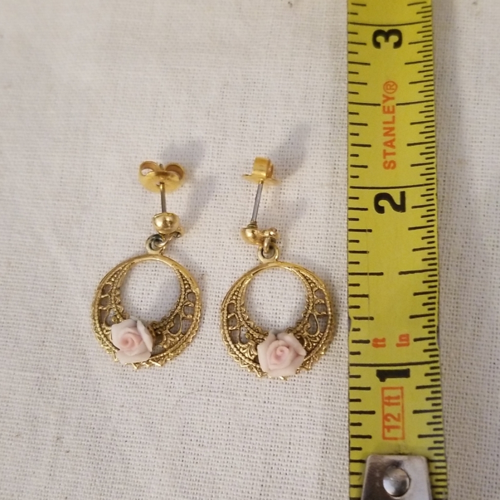Vintage Gold rose earrings